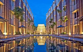 โรงแรมอนันตาเลเจียน